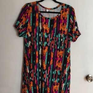 XL LuLaRoe Carly hi-low swing dress